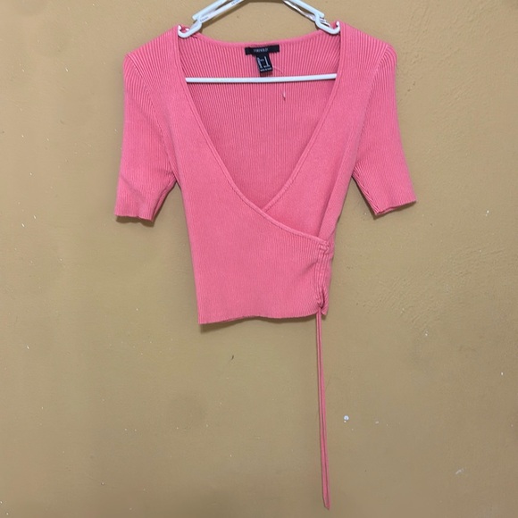 Forever 21 Peach/pink crop - Picture 1 of 2